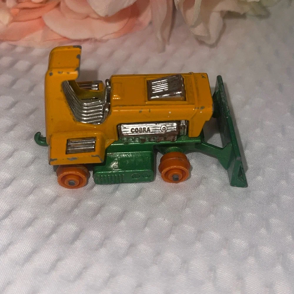 MATCHBOX SUPERFAST #12 BIG BULL HOT ROD BULLDOZER